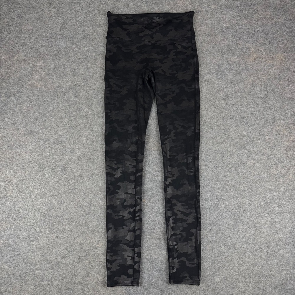 SPANX Faux Leather Camo Leggings Matte Black Camouflage Womens Small S